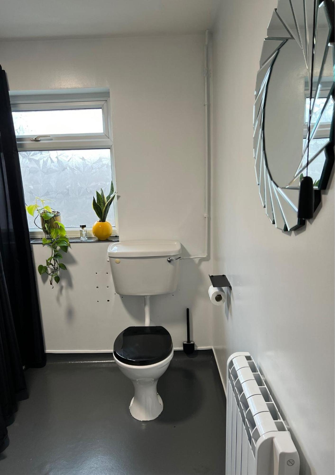 Double Room In Great Barr Near M5 - M6 - Parking - Tv Bed-Garden バーミンガム エクステリア 写真